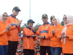 Petugas Kebersihan Garda Terdepan Kenyamanan Kota