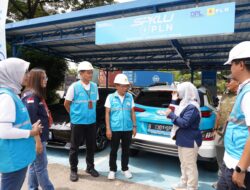 PLN UID Jakarta Raya dan Kementerian ESDM Inspeksi Bersama SPKLU di Rest Area Jalur Mudik