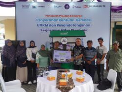 Hasil Kolaborasi Askrindo dan BMM, UMKM Korban Kebakaran Manggarai Dapat Grobak