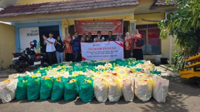 Witel Priangan Barat Salurkan Bantuan Pasca Bencana Banjir dan Tanah Longsor di Kecamatan Cisolok dan Cikakak