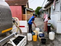 WTP Mobile dan Tangki Air Tirta Kahuripan Siaga di Titik Rawan Kekeringan Bogor