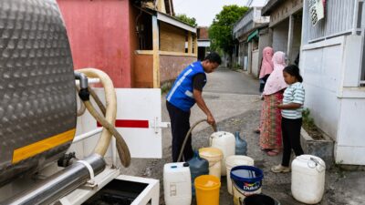 WTP Mobile dan Tangki Air Tirta Kahuripan Siaga di Titik Rawan Kekeringan Bogor