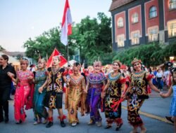 Putra-Putri Kabupaten Bogor Harumkan Nama Indonesia di Festival Budaya Eropa