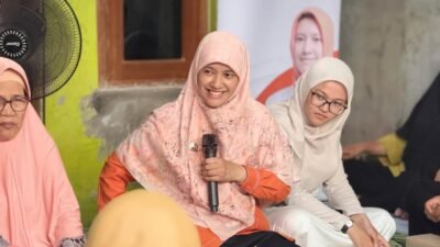 Melalui Realisasi POKIR 2025 Mulyani Salurkan Bantuan Kursi Roda dan Alat Bantu Dengar