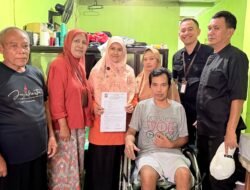 Senyum Warga Jadi Penyemangat, Mulyani Roadshow Salurkan Alat Bantu Disabilitas